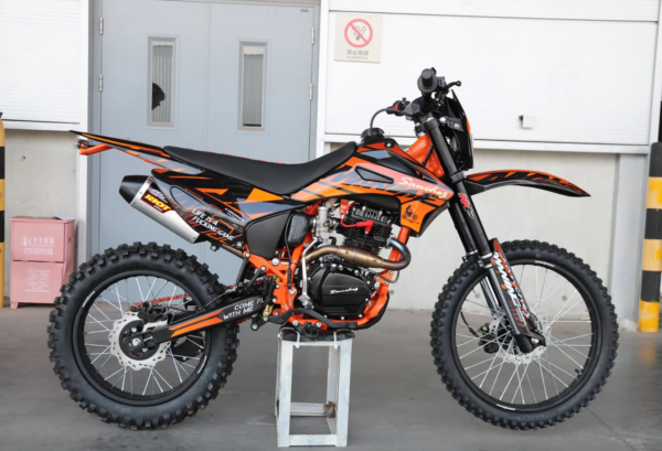 Sanchez MANIAC CB250D — изображение 2